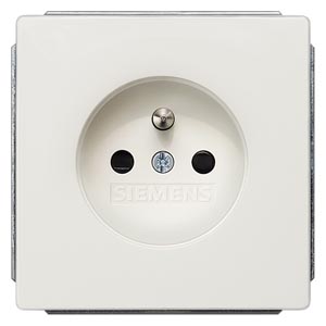 DELTA STYLE, TITANIUM WHITE
SOCKET OUTLET 10/16A 